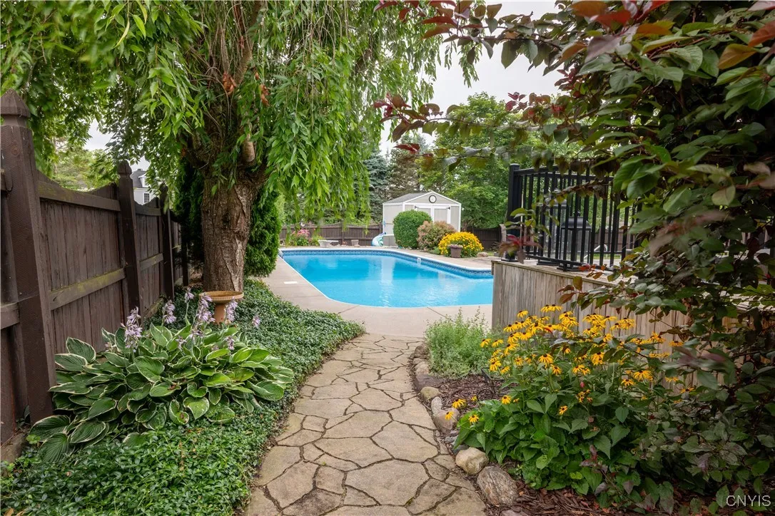 8279 Dampier Circle, Clay, New York 13090, Clay, New York 13090, 3 Bedrooms Bedrooms, 7 Rooms Rooms,2 BathroomsBathrooms,Residential,Closed,8279 Dampier Circle, Clay, New York 13090,0,S1626467