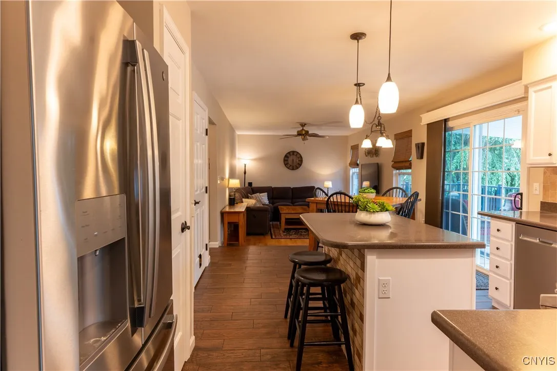 8279 Dampier Circle, Clay, New York 13090, Clay, New York 13090, 3 Bedrooms Bedrooms, 7 Rooms Rooms,2 BathroomsBathrooms,Residential,Closed,8279 Dampier Circle, Clay, New York 13090,0,S1626467