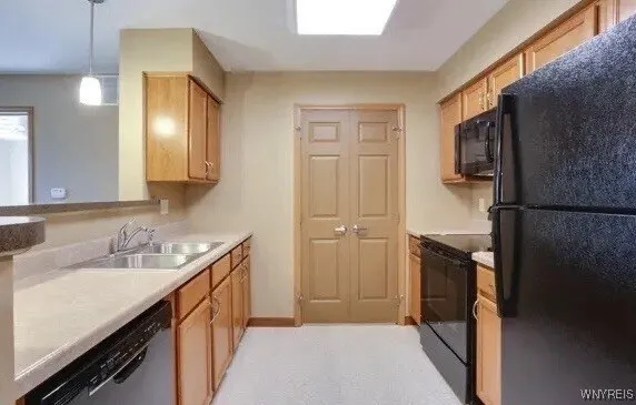 1013 Deer Lakes Drive, Amherst, New York 14228, Amherst, New York 14228, 2 Bedrooms Bedrooms, 5 Rooms Rooms,2 BathroomsBathrooms,Residential Lease,For Rent,1013 Deer Lakes Drive, Amherst, New York 14228,B1628165