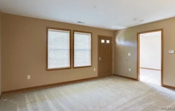 1013 Deer Lakes Drive, Amherst, New York 14228, Amherst, New York 14228, 2 Bedrooms Bedrooms, 5 Rooms Rooms,2 BathroomsBathrooms,Residential Lease,For Rent,1013 Deer Lakes Drive, Amherst, New York 14228,B1628165