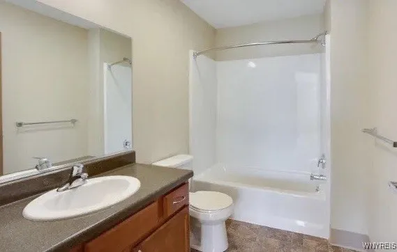 1013 Deer Lakes Drive, Amherst, New York 14228, Amherst, New York 14228, 2 Bedrooms Bedrooms, 5 Rooms Rooms,2 BathroomsBathrooms,Residential Lease,For Rent,1013 Deer Lakes Drive, Amherst, New York 14228,B1628165