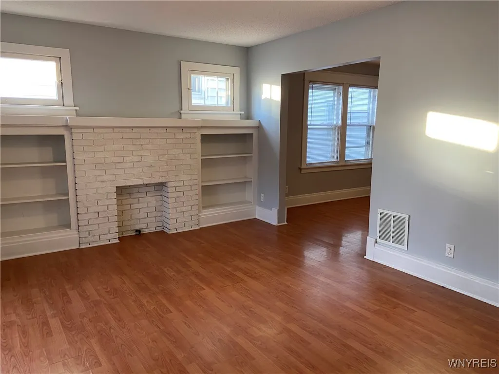 15 Stratford Road, Buffalo, New York 14216, Buffalo, New York 14216, 3 Bedrooms Bedrooms, 8 Rooms Rooms,1 BathroomBathrooms,Residential Lease,For Rent,15 Stratford Road, Buffalo, New York 14216,B1628149