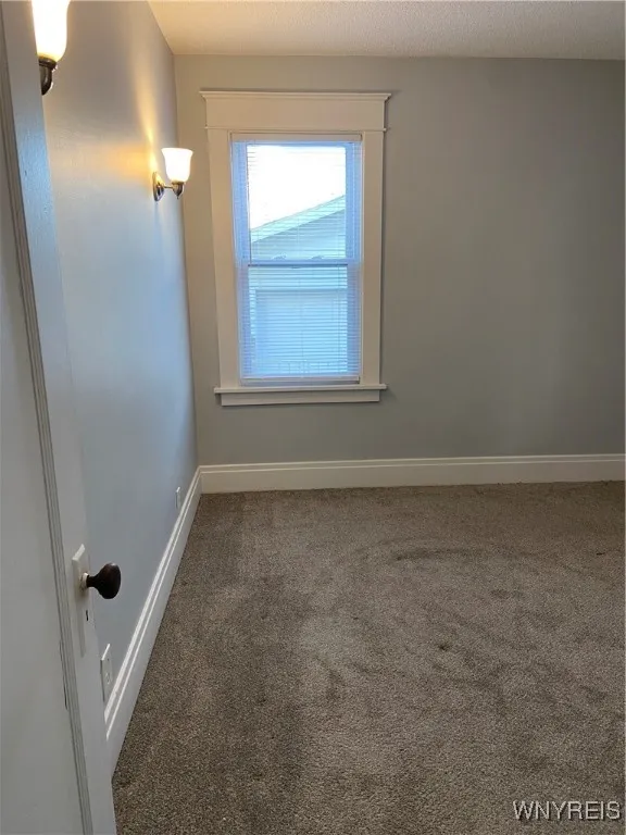 15 Stratford Road, Buffalo, New York 14216, Buffalo, New York 14216, 3 Bedrooms Bedrooms, 8 Rooms Rooms,1 BathroomBathrooms,Residential Lease,For Rent,15 Stratford Road, Buffalo, New York 14216,B1628149