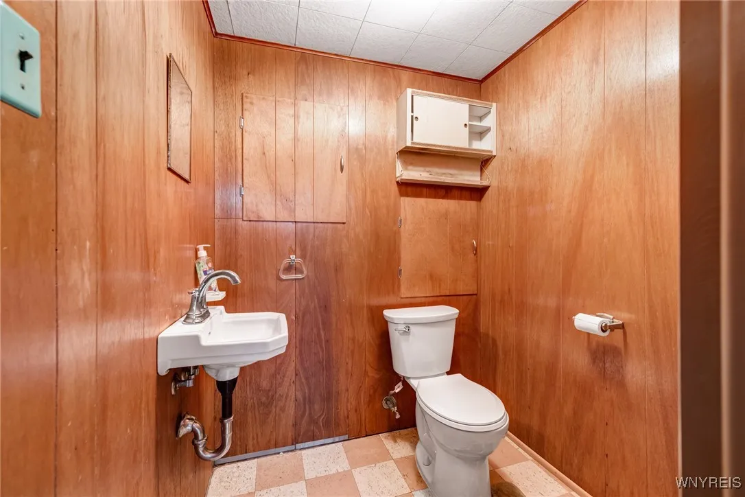 191 Eastland Parkway, Cheektowaga, New York 14225, Cheektowaga, New York 14225, 3 Bedrooms Bedrooms, 6 Rooms Rooms,1 BathroomBathrooms,Residential,For Sale,191 Eastland Parkway, Cheektowaga, New York 14225,B1628199