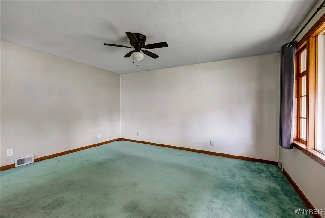191 Eastland Parkway, Cheektowaga, New York 14225, Cheektowaga, New York 14225, 3 Bedrooms Bedrooms, 6 Rooms Rooms,1 BathroomBathrooms,Residential,For Sale,191 Eastland Parkway, Cheektowaga, New York 14225,B1628199