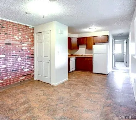 4327 Apt 4 Chestnut Ridge Road, Amherst, New York, Amherst, New York 14228, 1 Bedroom Bedrooms, 4 Rooms Rooms,1 BathroomBathrooms,Residential Lease,For Rent,4327 Apt 4 Chestnut Ridge Road, Amherst, New York ,B1628201