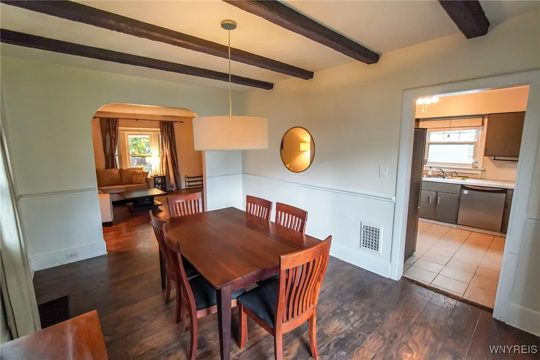 95 Columbus Avenue, Buffalo, New York 14220, Buffalo, New York 14220, 3 Bedrooms Bedrooms, 7 Rooms Rooms,2 BathroomsBathrooms,Residential,For Sale,95 Columbus Avenue, Buffalo, New York 14220,B1628004