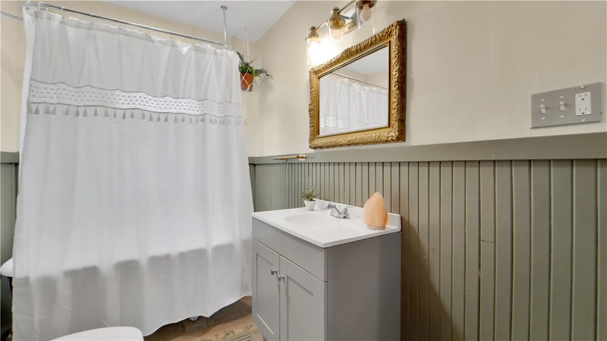 13 Lincoln Avenue, North Dansville, New York 14437, North Dansville, New York 14437, 5 Bedrooms Bedrooms, 8 Rooms Rooms,1 BathroomBathrooms,Residential,Closed,13 Lincoln Avenue, North Dansville, New York 14437,0,R1627919