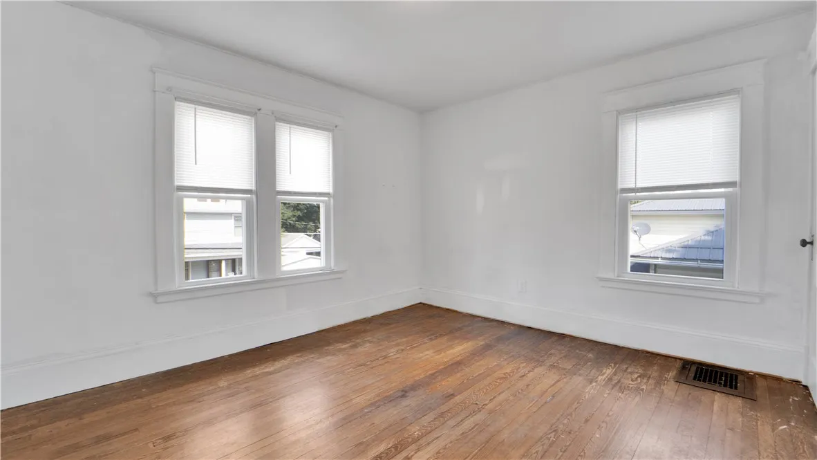 13 Lincoln Avenue, North Dansville, New York 14437, North Dansville, New York 14437, 5 Bedrooms Bedrooms, 8 Rooms Rooms,1 BathroomBathrooms,Residential,Closed,13 Lincoln Avenue, North Dansville, New York 14437,0,R1627919