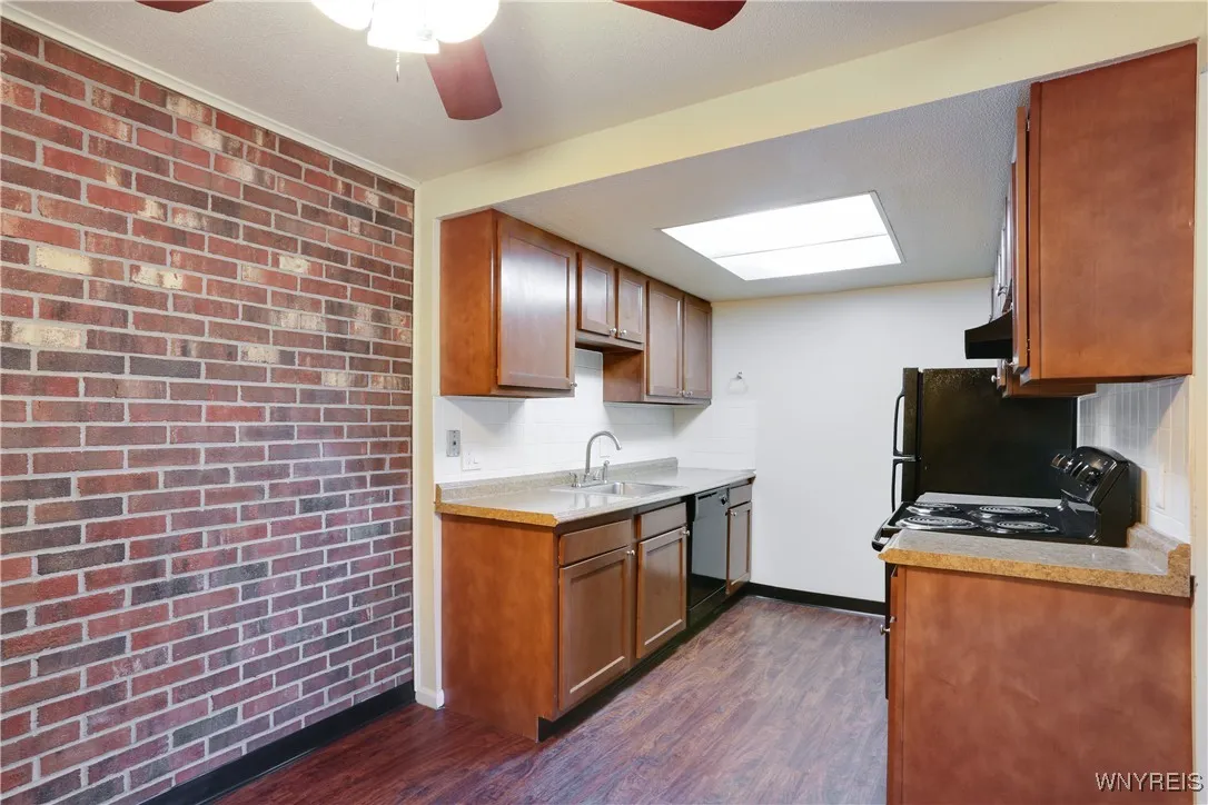 4449 Apt 8 Chestnut Ridge, Amherst, New York 14228, Amherst, New York 14228, 1 Bedroom Bedrooms, 3 Rooms Rooms,1 BathroomBathrooms,Residential Lease,For Rent,4449 Apt 8 Chestnut Ridge, Amherst, New York 14228,B1628213