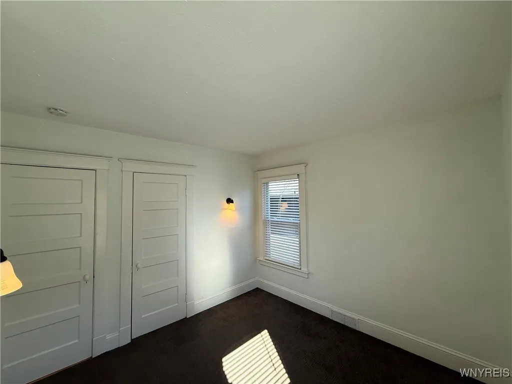 95 Inwood Place 2, Buffalo, New York 14209, Buffalo, New York 14209, 3 Bedrooms Bedrooms, 6 Rooms Rooms,1 BathroomBathrooms,Residential Lease,For Rent,95 Inwood Place 2, Buffalo, New York 14209,0,B1628194