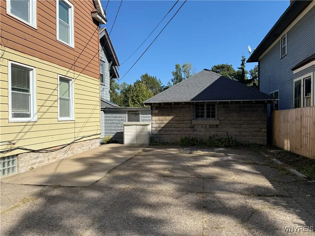 95 Inwood Place 2, Buffalo, New York 14209, Buffalo, New York 14209, 3 Bedrooms Bedrooms, 6 Rooms Rooms,1 BathroomBathrooms,Residential Lease,For Rent,95 Inwood Place 2, Buffalo, New York 14209,0,B1628194