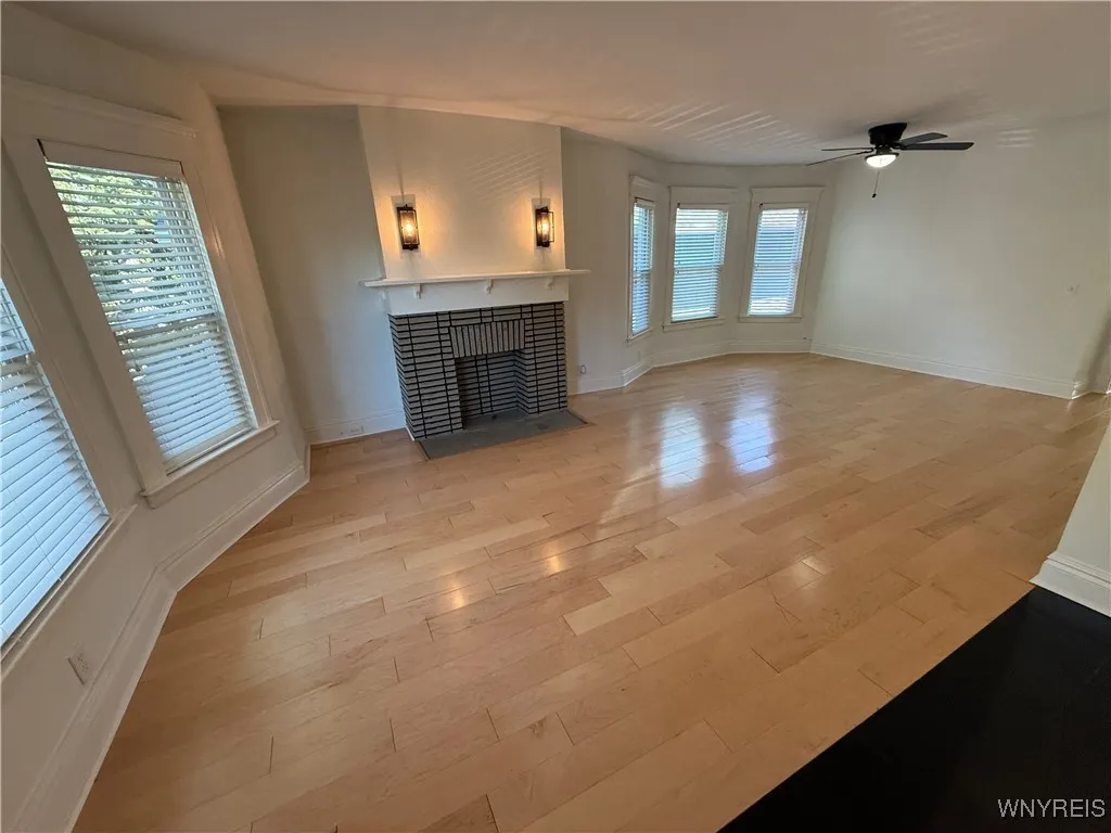 95 Inwood Place 2, Buffalo, New York 14209, Buffalo, New York 14209, 3 Bedrooms Bedrooms, 6 Rooms Rooms,1 BathroomBathrooms,Residential Lease,For Rent,95 Inwood Place 2, Buffalo, New York 14209,0,B1628194