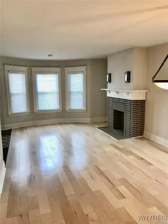95 Inwood Place 2, Buffalo, New York 14209, Buffalo, New York 14209, 3 Bedrooms Bedrooms, 6 Rooms Rooms,1 BathroomBathrooms,Residential Lease,For Rent,95 Inwood Place 2, Buffalo, New York 14209,B1628194