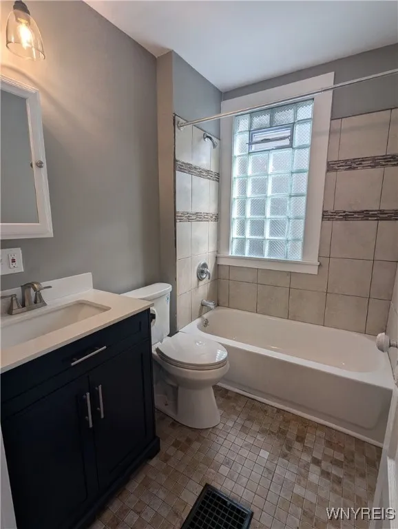 324 West Ave Avenue, Buffalo, New York 14201, Buffalo, New York 14201, 3 Bedrooms Bedrooms, 5 Rooms Rooms,1 BathroomBathrooms,Residential Lease,For Rent,324 West Ave Avenue, Buffalo, New York 14201,B1628223