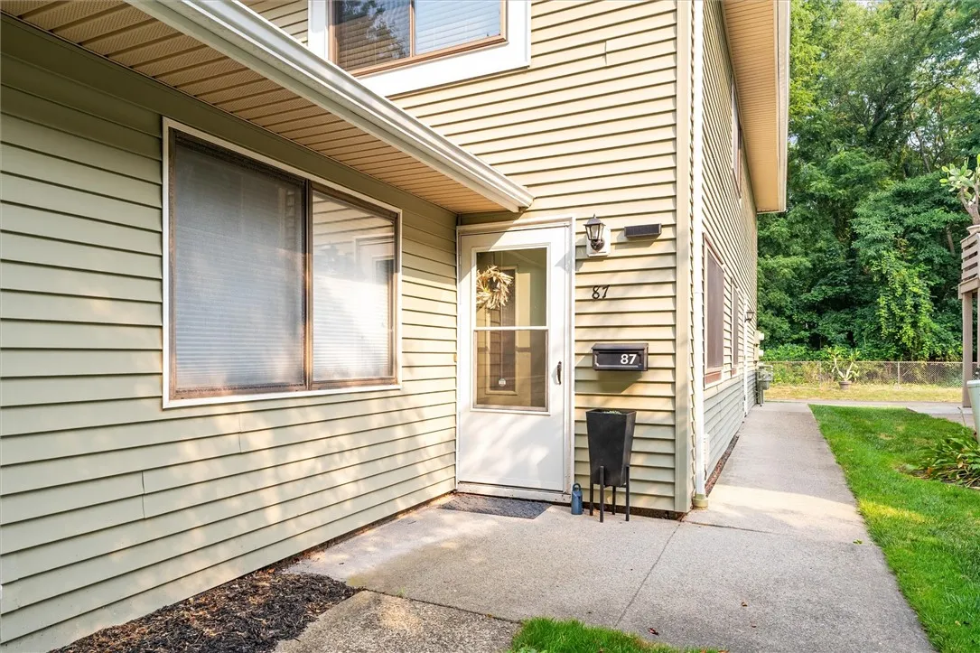 87 Milrace Drive, East Rochester, New York 14445, East Rochester, New York 14445, 2 Bedrooms Bedrooms, 4 Rooms Rooms,1 BathroomBathrooms,Residential,For Sale,87 Milrace Drive, East Rochester, New York 14445,R1628200