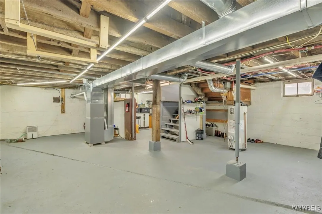 9430 Clarence Center Road, Clarence, New York 1403, Clarence, New York 14032, 4 Bedrooms Bedrooms, 8 Rooms Rooms,1 BathroomBathrooms,Residential,Closed,9430 Clarence Center Road, Clarence, New York 1403,0,B1627986