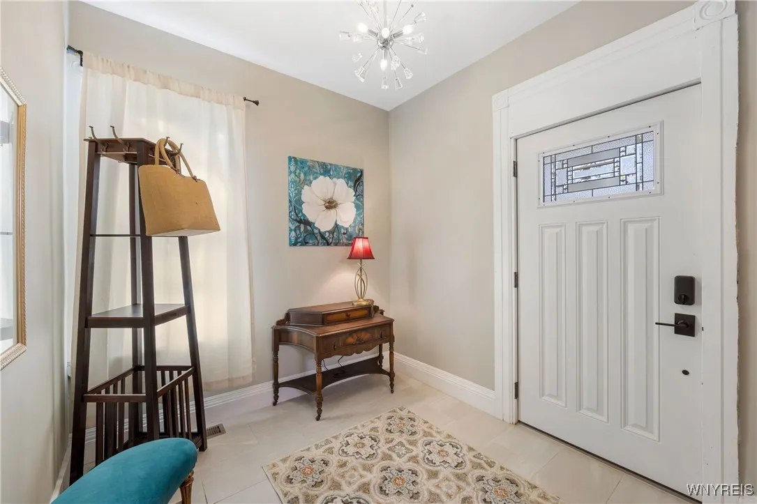 807 Willow Avenue, Niagara Falls, New York 14305, Niagara Falls, New York 14305, 5 Bedrooms Bedrooms, 7 Rooms Rooms,3 BathroomsBathrooms,Residential,Closed,807 Willow Avenue, Niagara Falls, New York 14305,0,B1619931