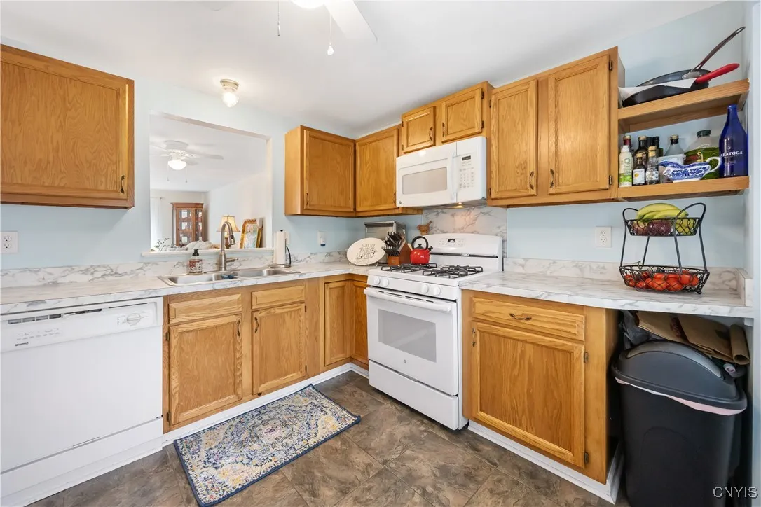 8256 Boatwatch Drive, Clay, New York 13027, Clay, New York 13027, 2 Bedrooms Bedrooms, 7 Rooms Rooms,1 BathroomBathrooms,Residential,Closed,8256 Boatwatch Drive, Clay, New York 13027,0,S1628166