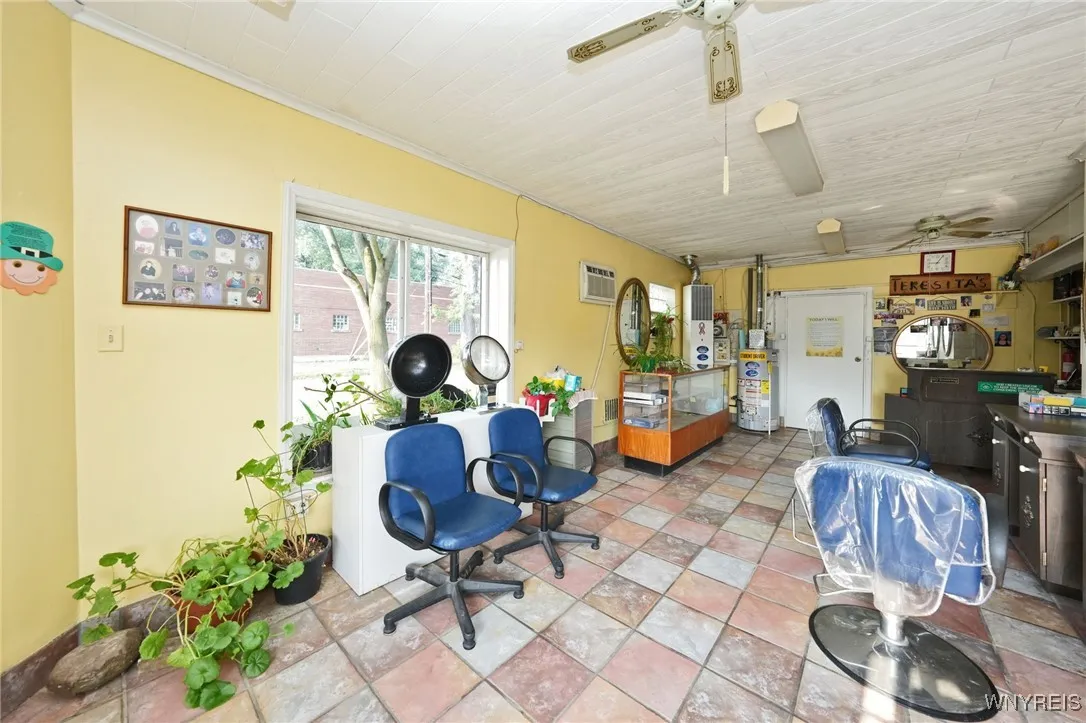 925 Abbott Road, Buffalo, New York 14220, Buffalo, New York 14220, ,Commercial Sale,For Sale,925 Abbott Road, Buffalo, New York 14220,B1628221