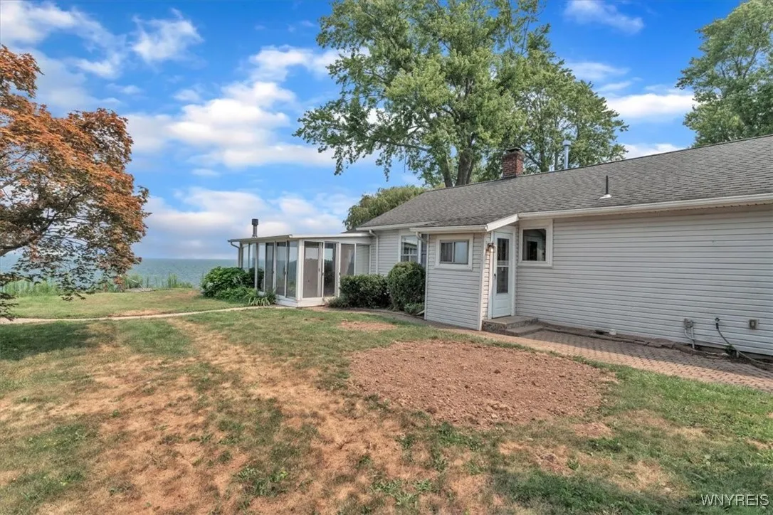 3073 Maple Avenue, Wilson, New York 14172, Wilson, New York 14172, 2 Bedrooms Bedrooms, 6 Rooms Rooms,1 BathroomBathrooms,Residential,For Sale,3073 Maple Avenue, Wilson, New York 14172,0,B1627498