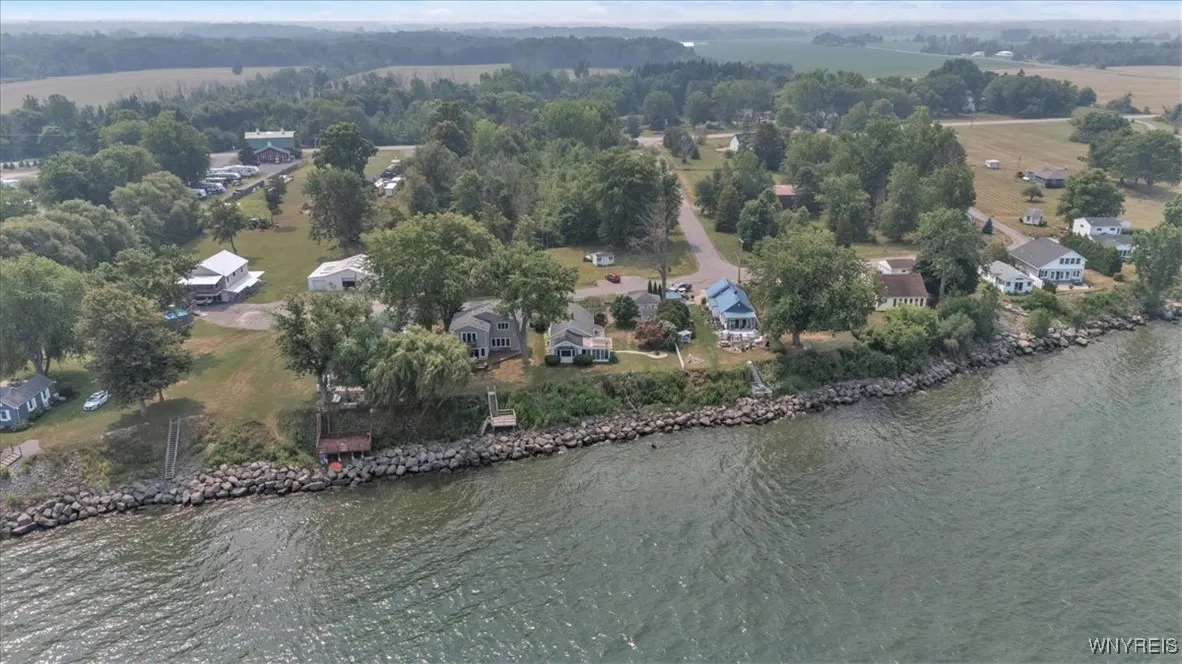 3073 Maple Avenue, Wilson, New York 14172, Wilson, New York 14172, 2 Bedrooms Bedrooms, 6 Rooms Rooms,1 BathroomBathrooms,Residential,For Sale,3073 Maple Avenue, Wilson, New York 14172,0,B1627498