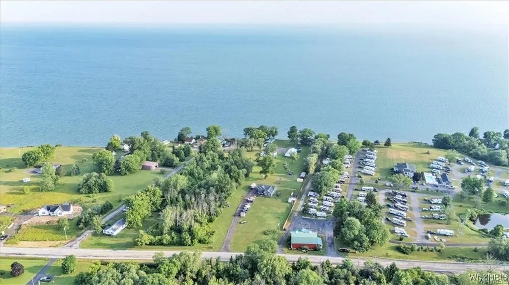 3073 Maple Avenue, Wilson, New York 14172, Wilson, New York 14172, 2 Bedrooms Bedrooms, 6 Rooms Rooms,1 BathroomBathrooms,Residential,For Sale,3073 Maple Avenue, Wilson, New York 14172,0,B1627498