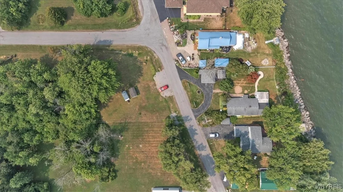 3073 Maple Avenue, Wilson, New York 14172, Wilson, New York 14172, 2 Bedrooms Bedrooms, 6 Rooms Rooms,1 BathroomBathrooms,Residential,For Sale,3073 Maple Avenue, Wilson, New York 14172,0,B1627498