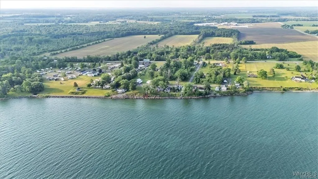3073 Maple Avenue, Wilson, New York 14172, Wilson, New York 14172, 2 Bedrooms Bedrooms, 6 Rooms Rooms,1 BathroomBathrooms,Residential,For Sale,3073 Maple Avenue, Wilson, New York 14172,0,B1627498