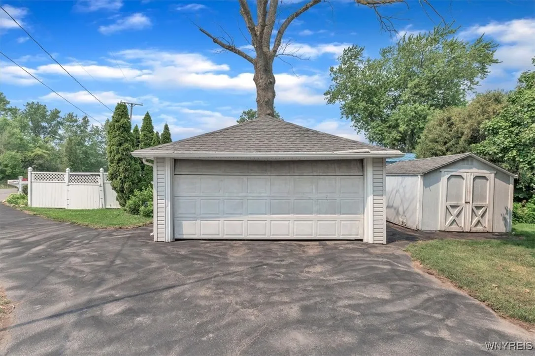 3073 Maple Avenue, Wilson, New York 14172, Wilson, New York 14172, 2 Bedrooms Bedrooms, 6 Rooms Rooms,1 BathroomBathrooms,Residential,For Sale,3073 Maple Avenue, Wilson, New York 14172,0,B1627498