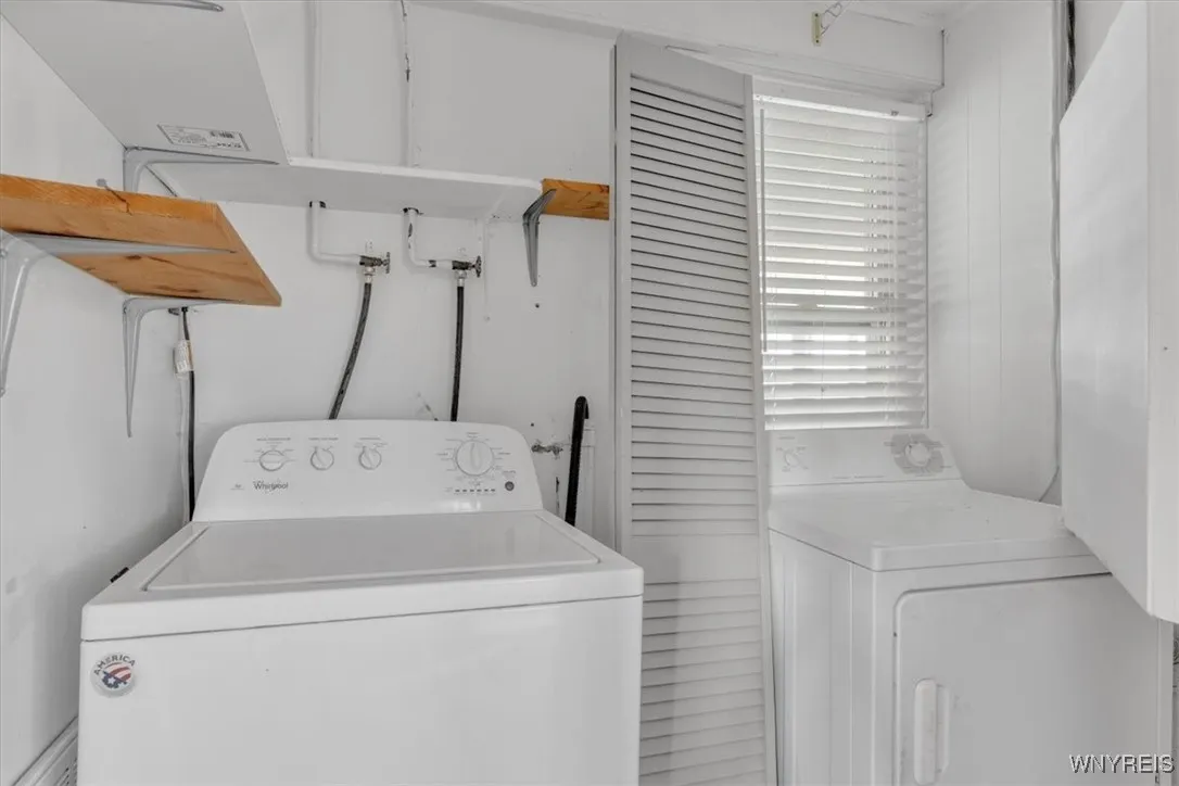 3073 Maple Avenue, Wilson, New York 14172, Wilson, New York 14172, 2 Bedrooms Bedrooms, 6 Rooms Rooms,1 BathroomBathrooms,Residential,For Sale,3073 Maple Avenue, Wilson, New York 14172,0,B1627498