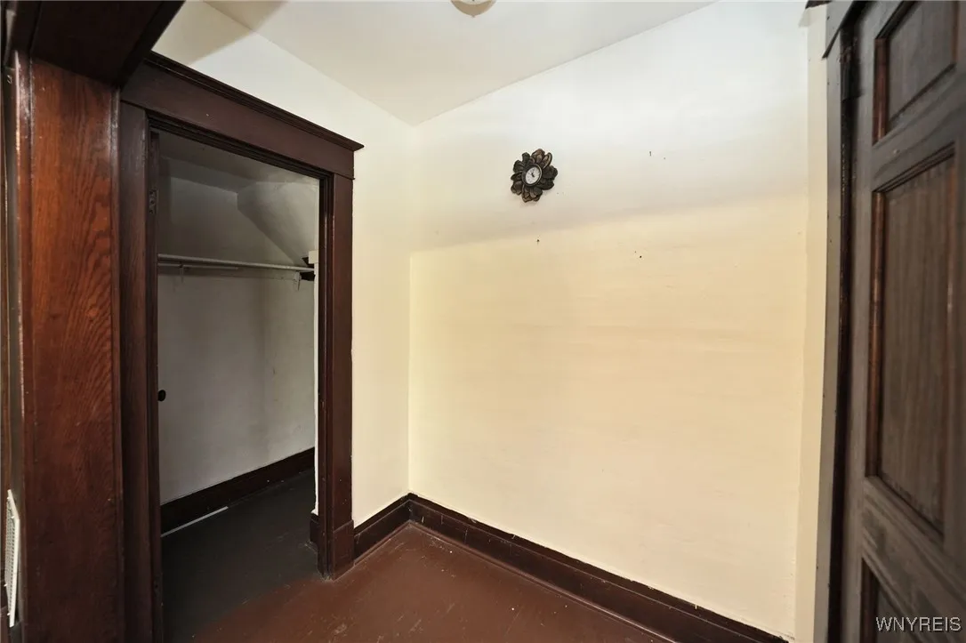 92 Wakefield Avenue, Buffalo, New York 14214, Buffalo, New York 14214, 6 Bedrooms Bedrooms, ,2 BathroomsBathrooms,Residential,For Sale,92 Wakefield Avenue, Buffalo, New York 14214,B1627876