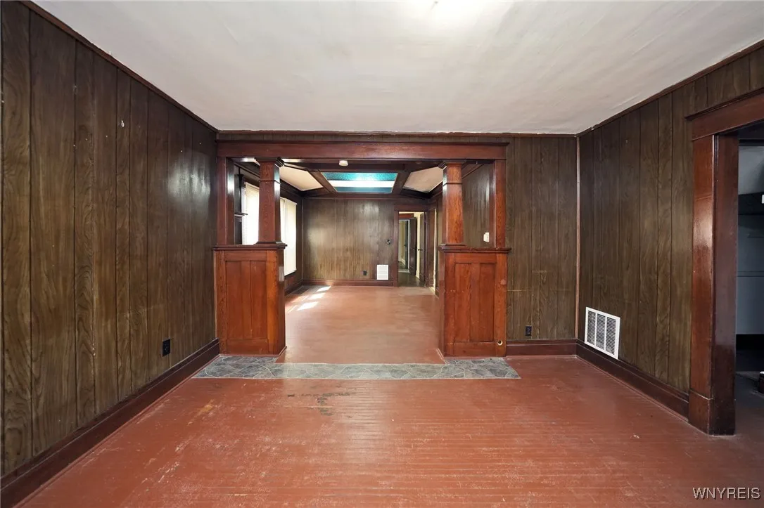 92 Wakefield Avenue, Buffalo, New York 14214, Buffalo, New York 14214, 6 Bedrooms Bedrooms, ,2 BathroomsBathrooms,Residential,For Sale,92 Wakefield Avenue, Buffalo, New York 14214,B1627876
