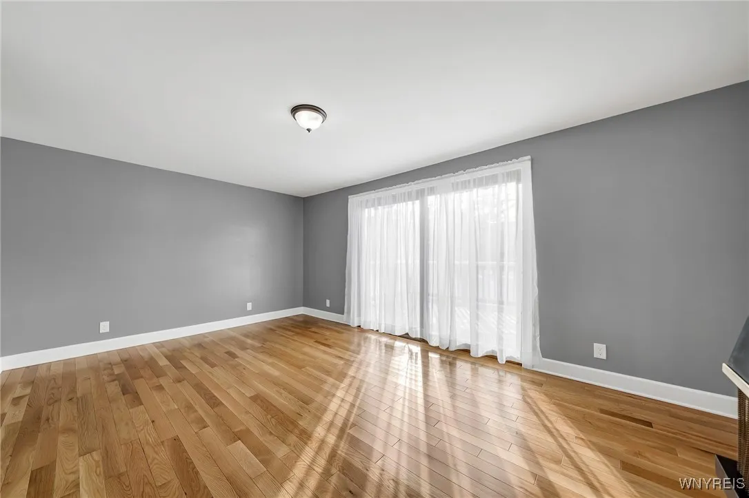 206 Wrexham Court North, Tonawanda, New York 14150, Tonawanda, New York 14150, 4 Bedrooms Bedrooms, 7 Rooms Rooms,1 BathroomBathrooms,Residential Lease,For Rent,206 Wrexham Court North, Tonawanda, New York 14150,B1622441