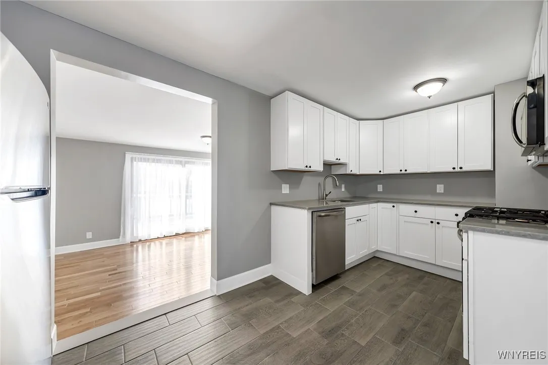 206 Wrexham Court North, Tonawanda, New York 14150, Tonawanda, New York 14150, 4 Bedrooms Bedrooms, 7 Rooms Rooms,1 BathroomBathrooms,Residential Lease,For Rent,206 Wrexham Court North, Tonawanda, New York 14150,B1622441