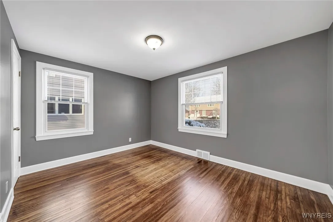 206 Wrexham Court North, Tonawanda, New York 14150, Tonawanda, New York 14150, 4 Bedrooms Bedrooms, 7 Rooms Rooms,1 BathroomBathrooms,Residential Lease,For Rent,206 Wrexham Court North, Tonawanda, New York 14150,B1622441