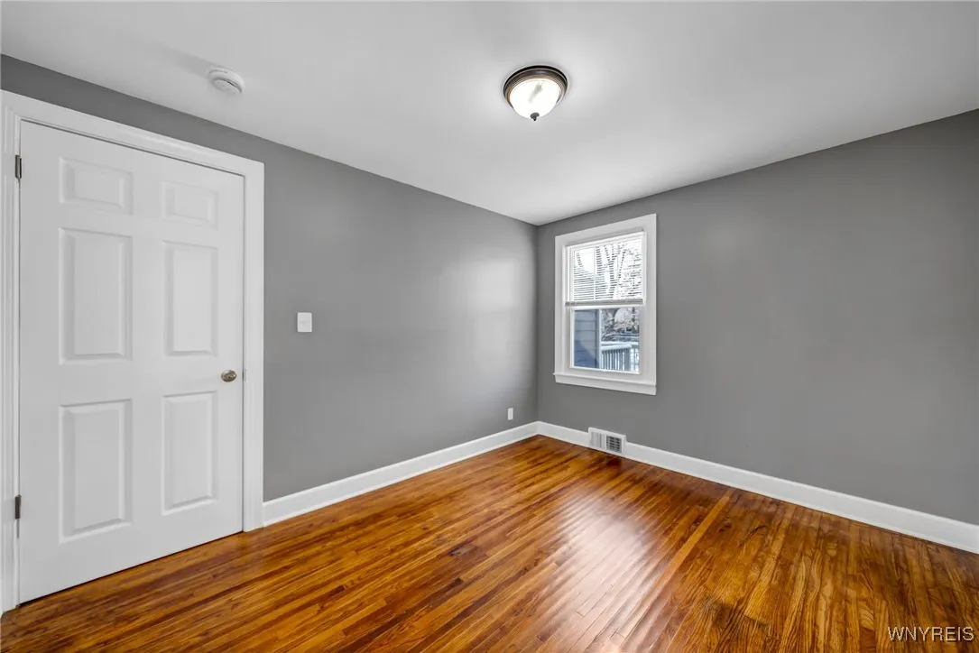 206 Wrexham Court North, Tonawanda, New York 14150, Tonawanda, New York 14150, 4 Bedrooms Bedrooms, 7 Rooms Rooms,1 BathroomBathrooms,Residential Lease,For Rent,206 Wrexham Court North, Tonawanda, New York 14150,B1622441