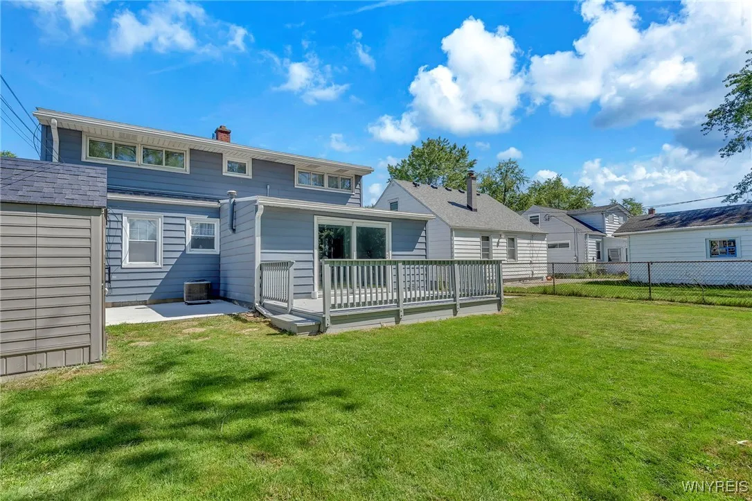 206 Wrexham Court North, Tonawanda, New York 14150, Tonawanda, New York 14150, 4 Bedrooms Bedrooms, 7 Rooms Rooms,1 BathroomBathrooms,Residential Lease,For Rent,206 Wrexham Court North, Tonawanda, New York 14150,B1622441