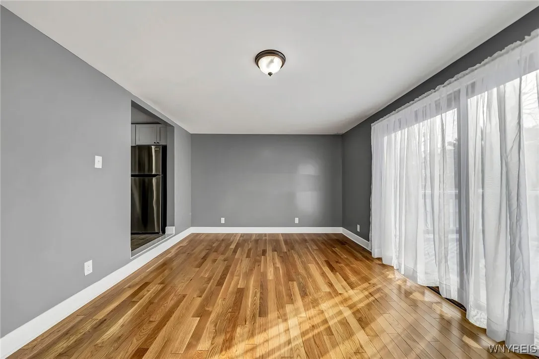 206 Wrexham Court North, Tonawanda, New York 14150, Tonawanda, New York 14150, 4 Bedrooms Bedrooms, 7 Rooms Rooms,1 BathroomBathrooms,Residential Lease,For Rent,206 Wrexham Court North, Tonawanda, New York 14150,B1622441