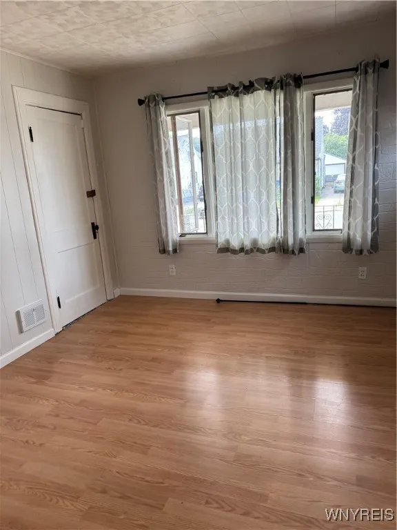 39 Kimmel Avenue, Buffalo, New York 14220, Buffalo, New York 14220, 6 Bedrooms Bedrooms, ,2 BathroomsBathrooms,Residential,For Sale,39 Kimmel Avenue, Buffalo, New York 14220,B1628245