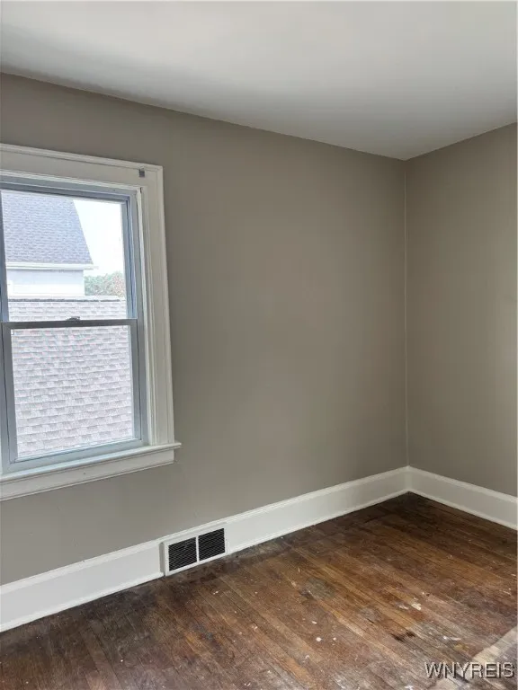 39 Kimmel Avenue, Buffalo, New York 14220, Buffalo, New York 14220, 6 Bedrooms Bedrooms, ,2 BathroomsBathrooms,Residential,For Sale,39 Kimmel Avenue, Buffalo, New York 14220,B1628245