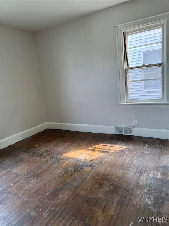 39 Kimmel Avenue, Buffalo, New York 14220, Buffalo, New York 14220, 6 Bedrooms Bedrooms, ,2 BathroomsBathrooms,Residential,For Sale,39 Kimmel Avenue, Buffalo, New York 14220,B1628245