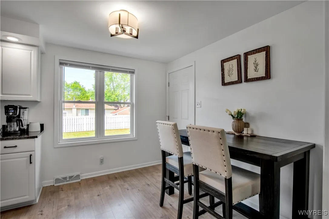 290 Seneca Place, Lancaster, New York 14086, Lancaster, New York 14086, 3 Bedrooms Bedrooms, 5 Rooms Rooms,1 BathroomBathrooms,Residential,Closed,290 Seneca Place, Lancaster, New York 14086,0,B1628061