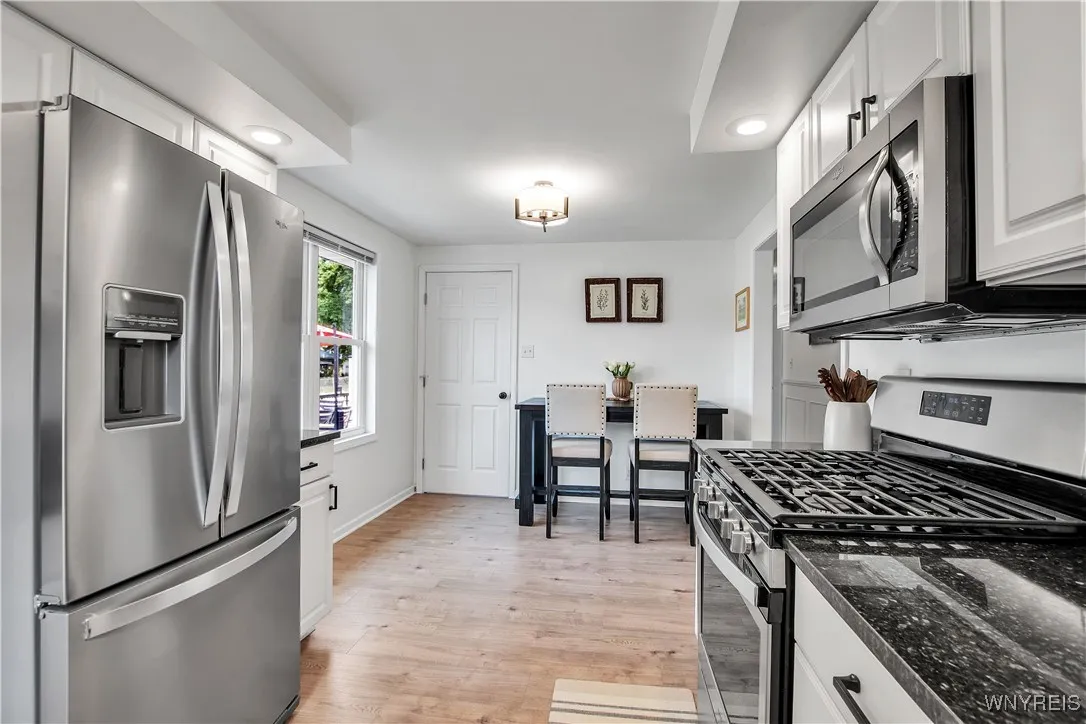 290 Seneca Place, Lancaster, New York 14086, Lancaster, New York 14086, 3 Bedrooms Bedrooms, 5 Rooms Rooms,1 BathroomBathrooms,Residential,Closed,290 Seneca Place, Lancaster, New York 14086,0,B1628061