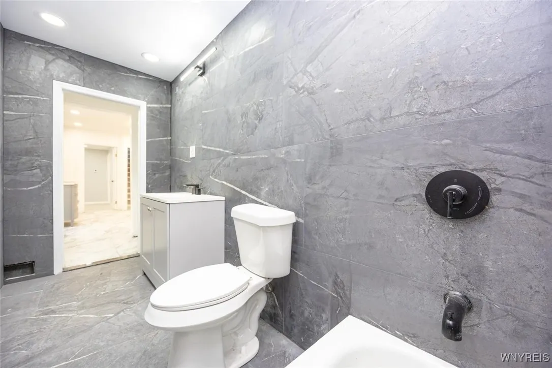 1st floor bathroom