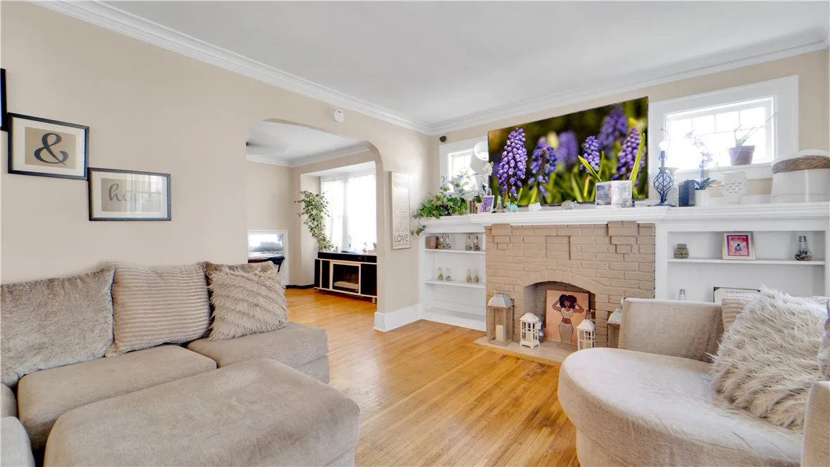 401 Sawyer Street, Rochester, New York 14619, Rochester, New York 14619, 6 Bedrooms Bedrooms, ,2 BathroomsBathrooms,Residential,Closed,401 Sawyer Street, Rochester, New York 14619,0,R1626571