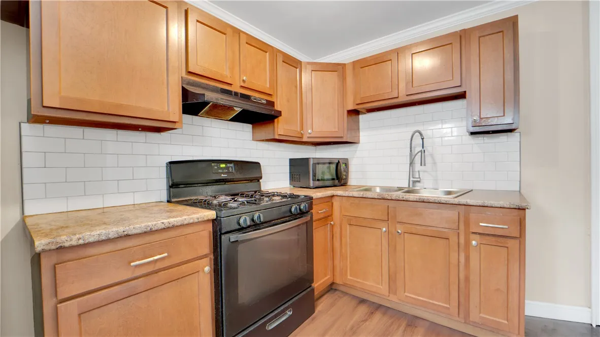 401 Sawyer Street, Rochester, New York 14619, Rochester, New York 14619, 6 Bedrooms Bedrooms, ,2 BathroomsBathrooms,Residential,Closed,401 Sawyer Street, Rochester, New York 14619,0,R1626571