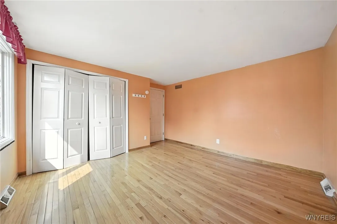 29 Brush Creek Road, Amherst, New York 14221, Amherst, New York 14221, 4 Bedrooms Bedrooms, 8 Rooms Rooms,2 BathroomsBathrooms,Residential,Closed,29 Brush Creek Road, Amherst, New York 14221,0,B1627653