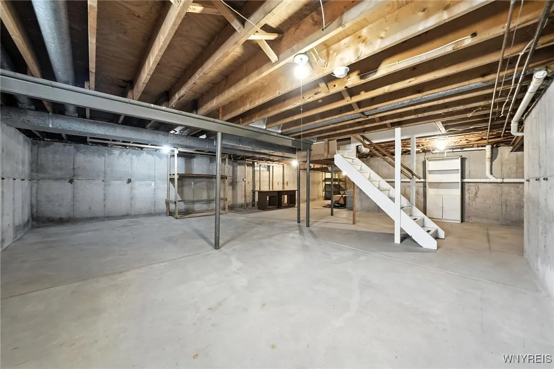 29 Brush Creek Road, Amherst, New York 14221, Amherst, New York 14221, 4 Bedrooms Bedrooms, 8 Rooms Rooms,2 BathroomsBathrooms,Residential,Closed,29 Brush Creek Road, Amherst, New York 14221,0,B1627653