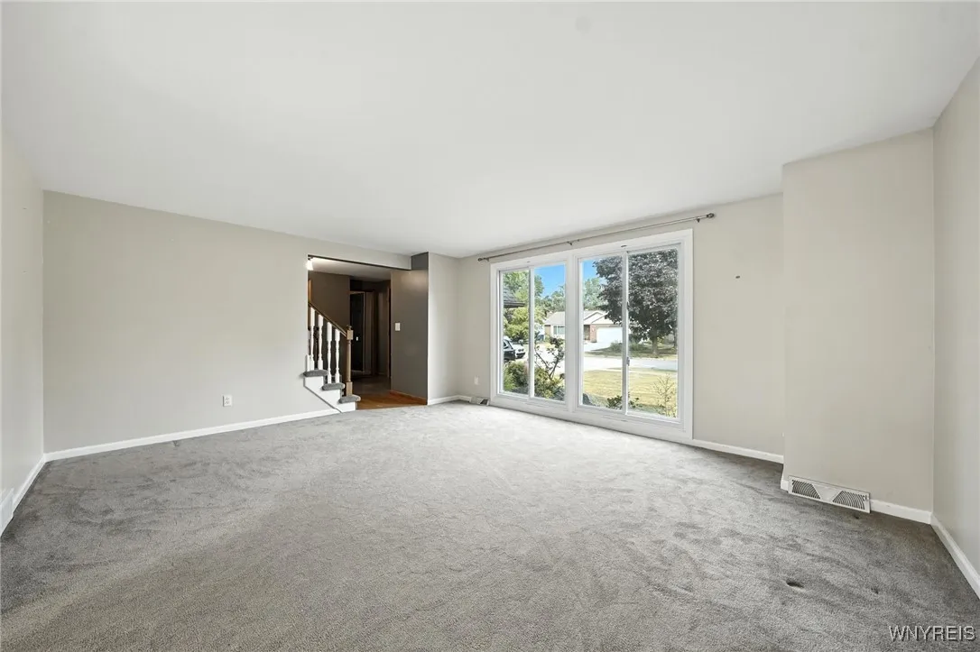 29 Brush Creek Road, Amherst, New York 14221, Amherst, New York 14221, 4 Bedrooms Bedrooms, 8 Rooms Rooms,2 BathroomsBathrooms,Residential,Closed,29 Brush Creek Road, Amherst, New York 14221,0,B1627653